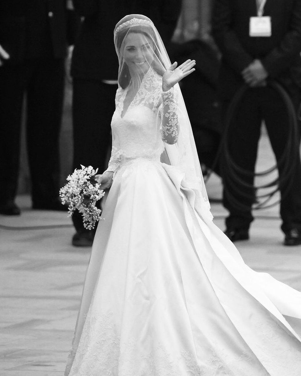 Τα 15 πιο ακριβά φορέματα όλων των εποχών: Ιστορικές δημιουργίες και εμφανίσεις που άφησαν εποχή